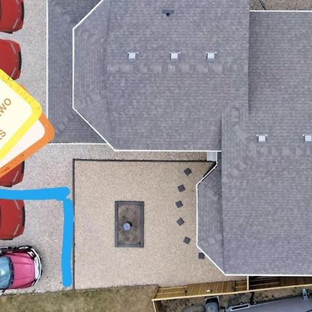 Blue Wave 2 Bedroom Suite Saskatoon Zewnętrze zdjęcie