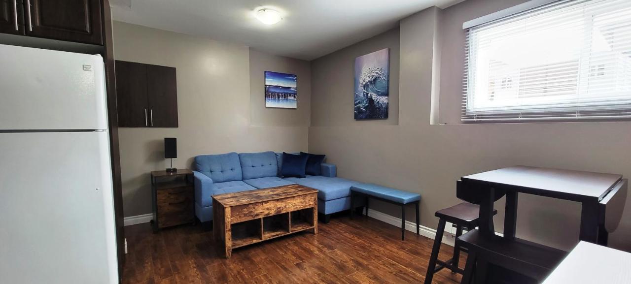 Blue Wave 2 Bedroom Suite Saskatoon Zewnętrze zdjęcie