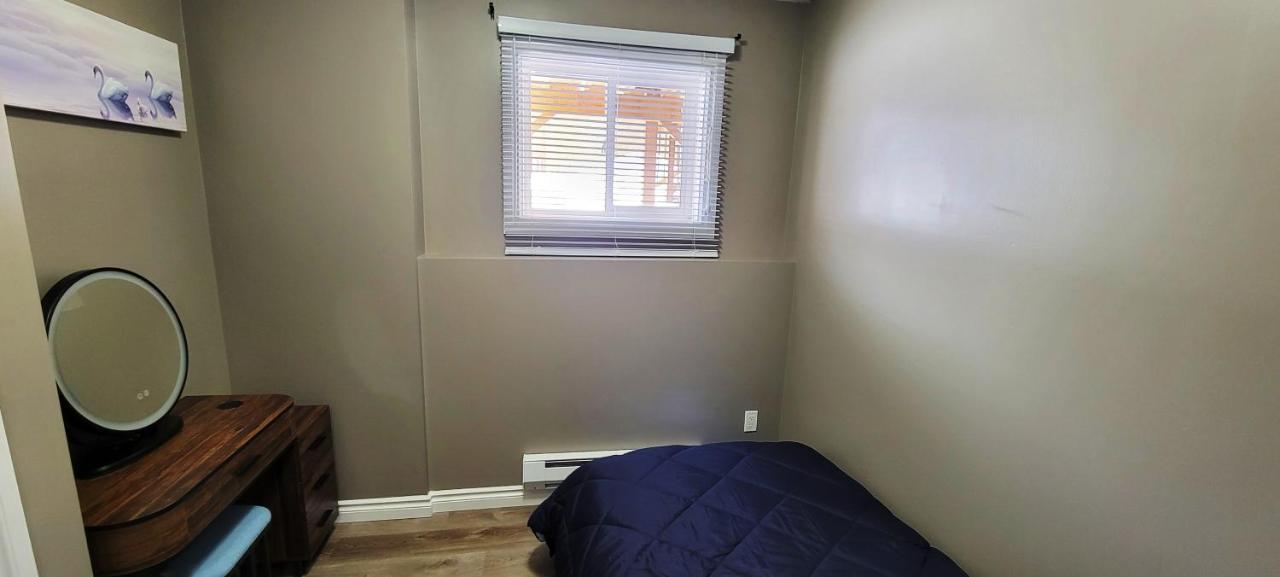 Blue Wave 2 Bedroom Suite Saskatoon Zewnętrze zdjęcie